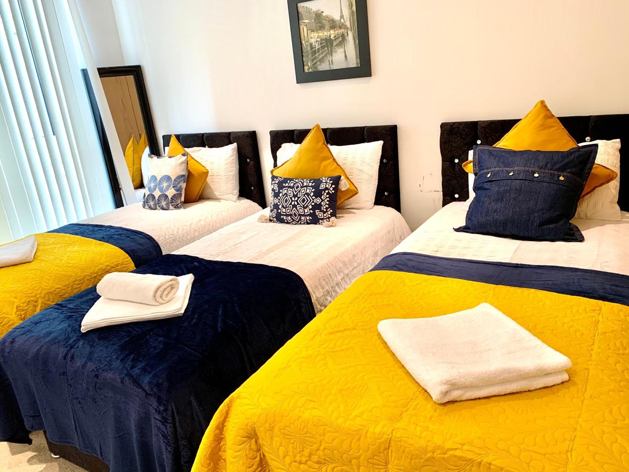 Modern London Excel 2 Bedrooms 2 Bathrooms, Parking, Kitchen, Lounge, Balcony Apartment מראה חיצוני תמונה