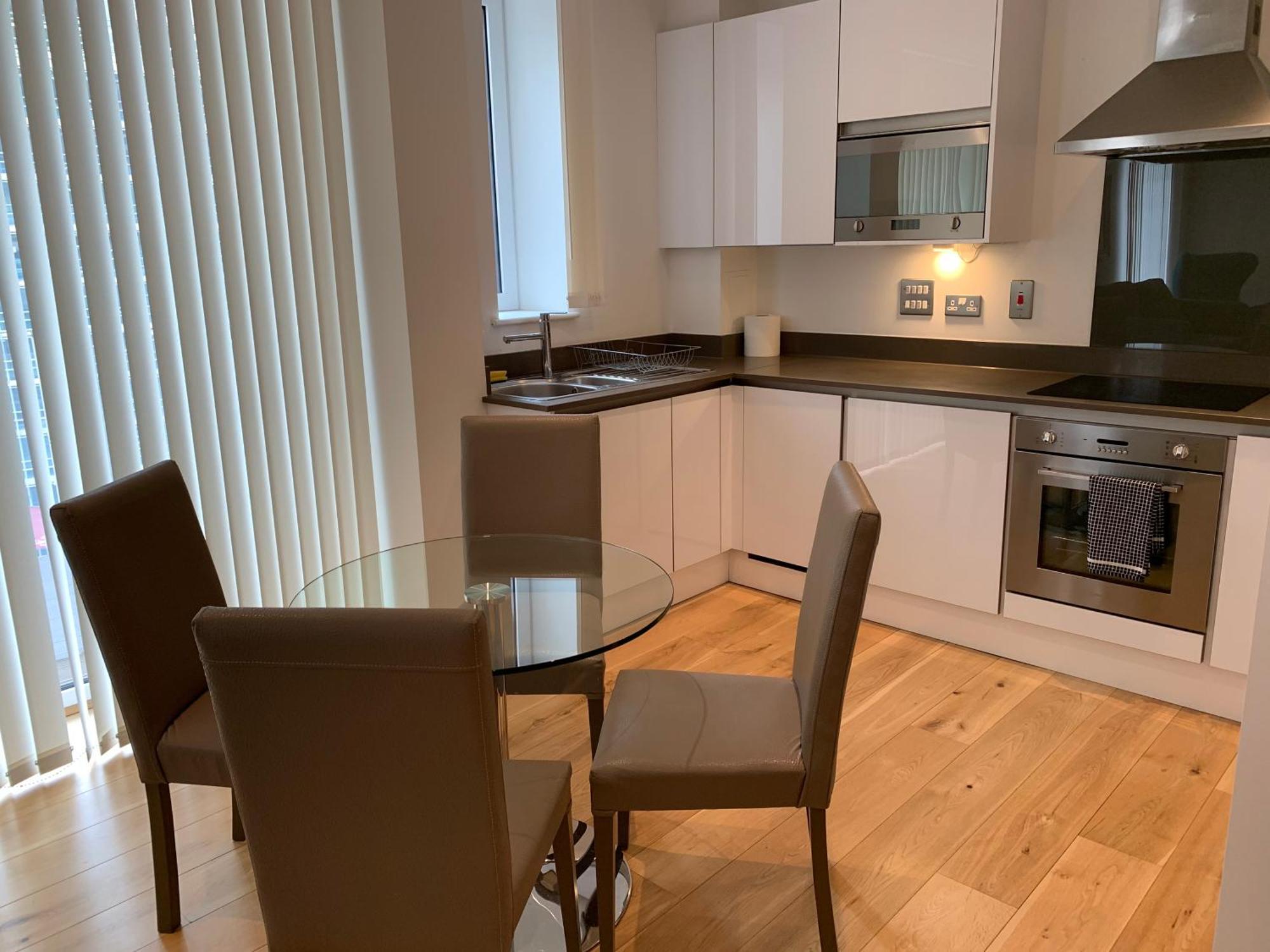 Modern London Excel 2 Bedrooms 2 Bathrooms, Parking, Kitchen, Lounge, Balcony Apartment מראה חיצוני תמונה
